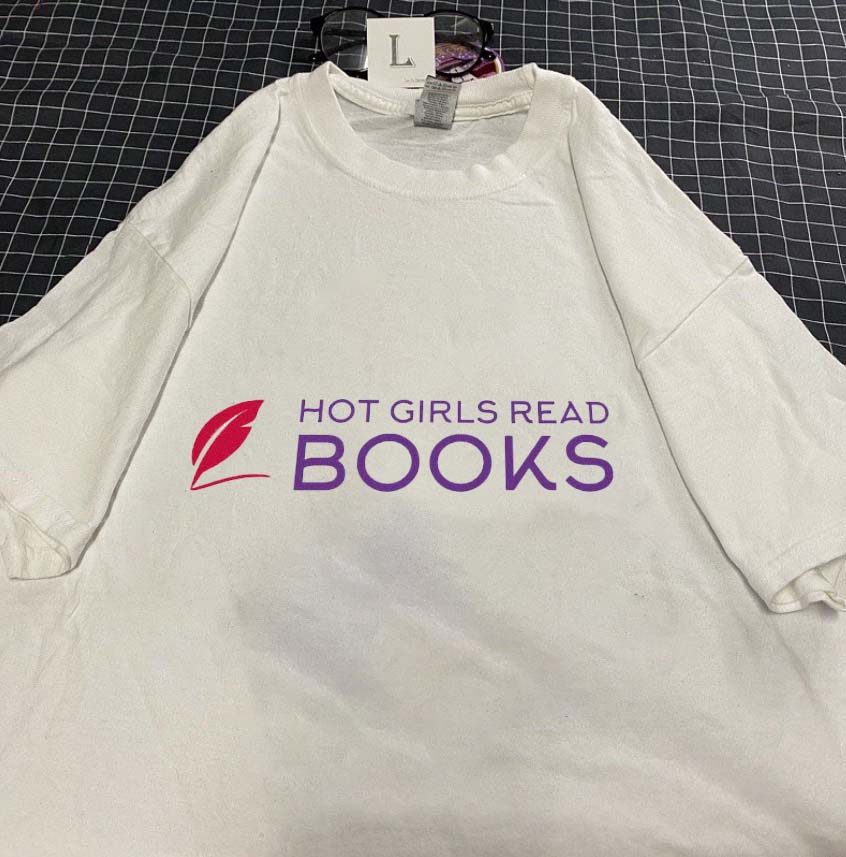 Best Sale Hot Girls Read Books White Unisex T-Shirt for Men Women